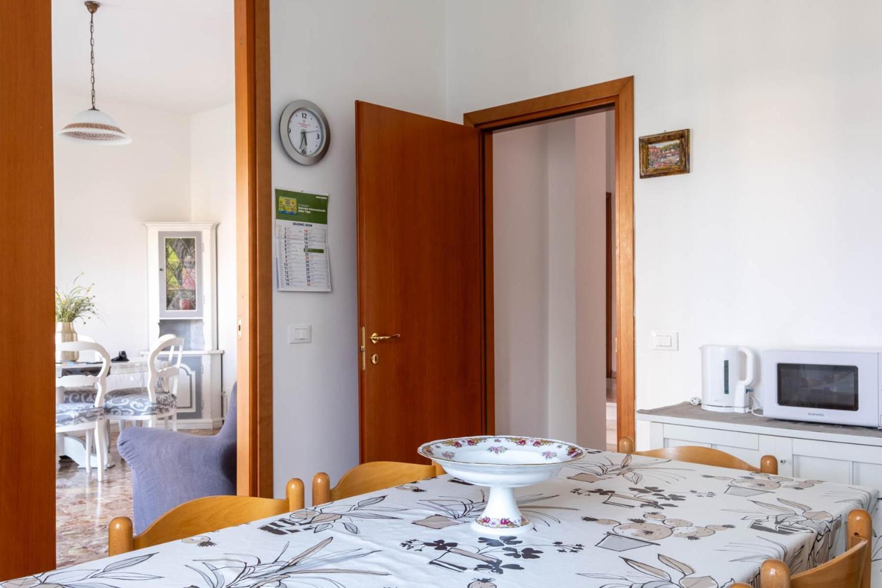 Appartamento Zia Cecilia Desenzano del Garda Luaran gambar