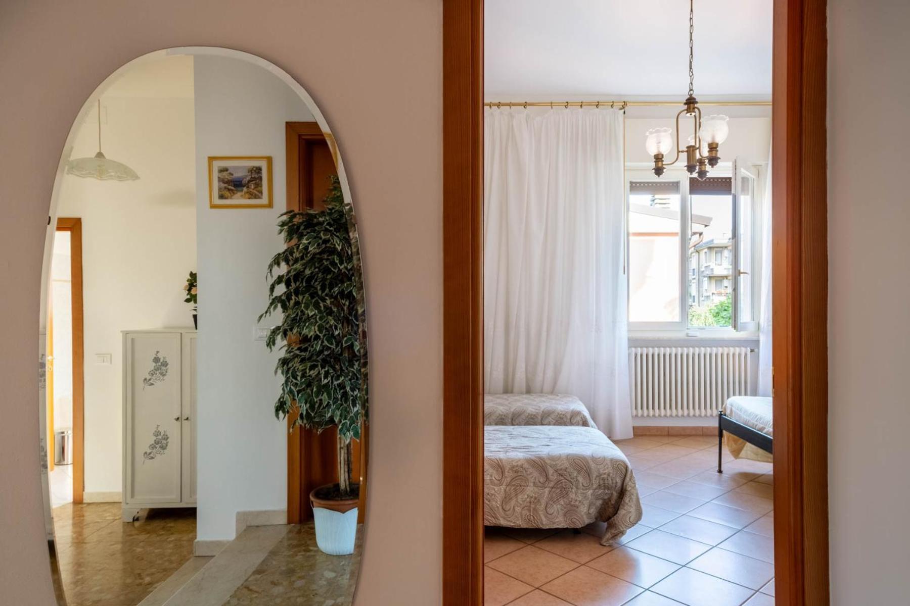 Appartamento Zia Cecilia Desenzano del Garda Luaran gambar